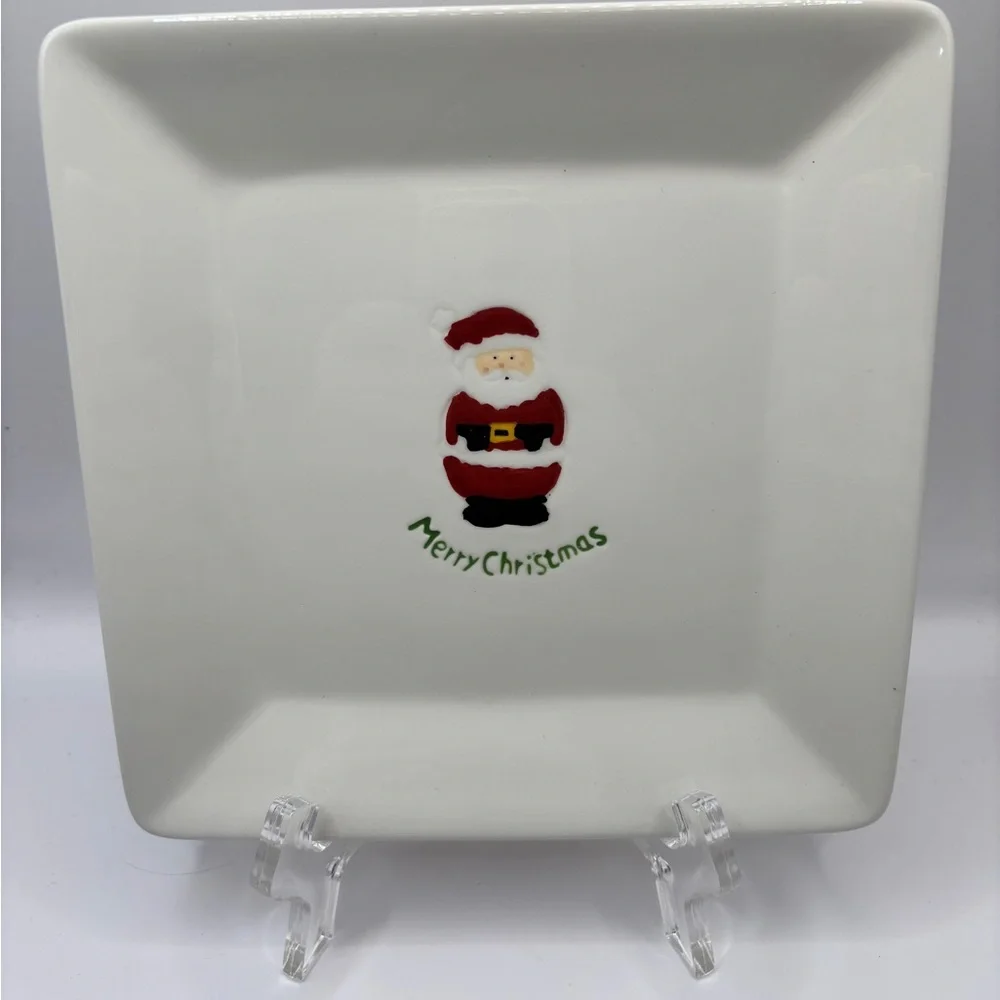 🎄Set of Four Christmas-theme BIA Cordon Bleu Appetizer Plates 🎄